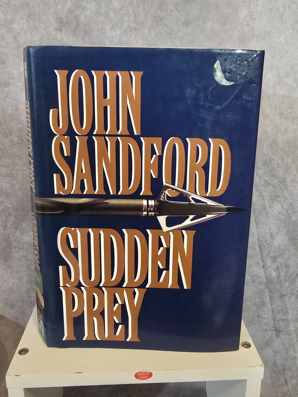 John Sandford "Sudden Prey" Hardcover - Blue‎ and Orange